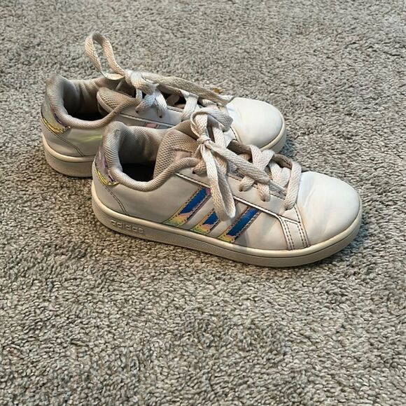 White Grand Court Adidas size 13k‎ or 13c sneakers - fair condition heel tear - Picture 1 of 6